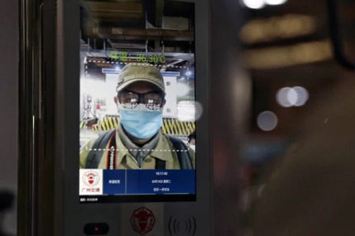 人臉識別測溫儀開始用在公交車上，有哪些優(yōu)勢？