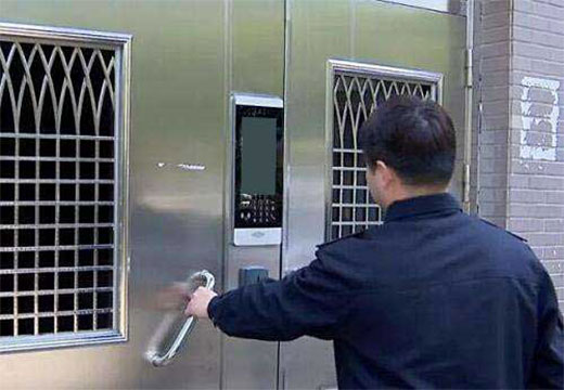 人臉識別訪客系統(tǒng)：全新技術為您保駕護航