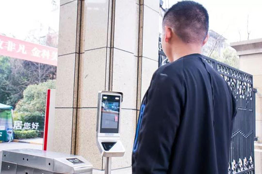 小區(qū)安裝人臉識別門禁安全性怎樣？